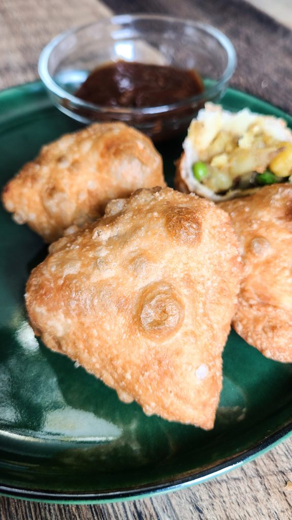 crispy potato samosa